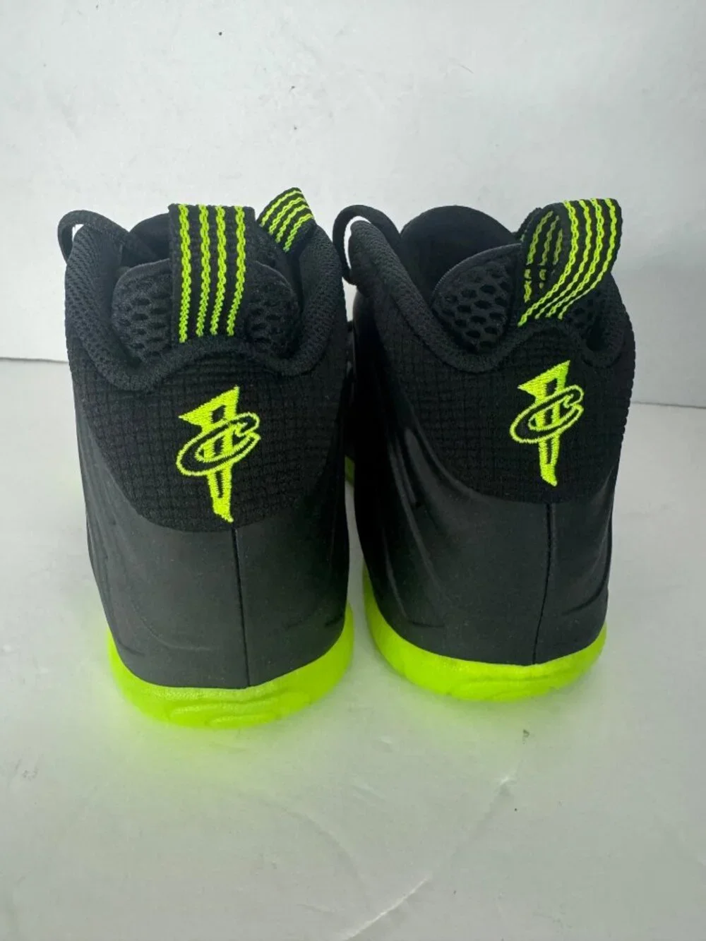 Nike Little Posite One Big Kids (GS) Sneakers Black Volt Boys Youth 4 4Y NIB